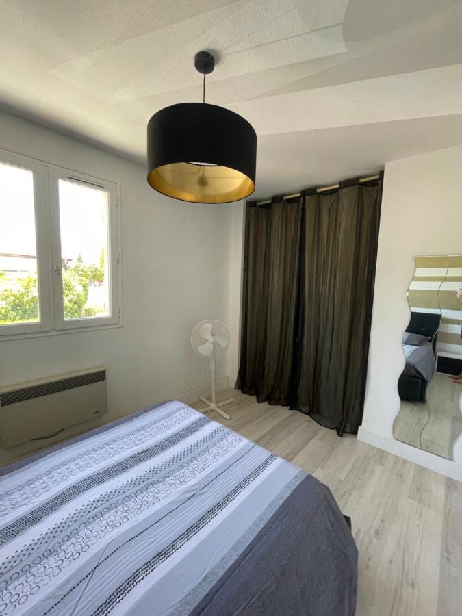 T2 Proche Plage Carqueiranne Εξωτερικό φωτογραφία